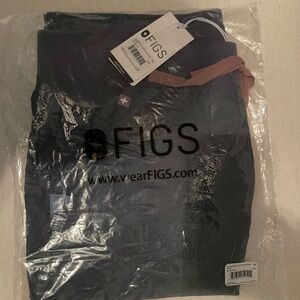 BNWT FIGS Zamora Jogger’s Dark Heather Denim with Mauve Trim